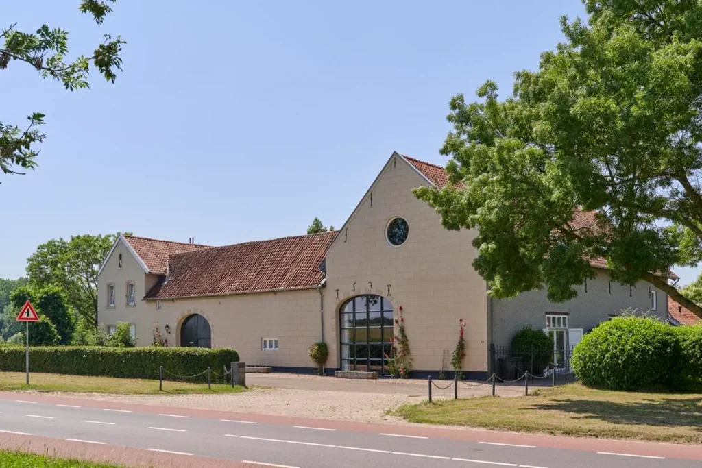 001-hoeve-oude-bongard-3A-wijnandsrade-1200x800